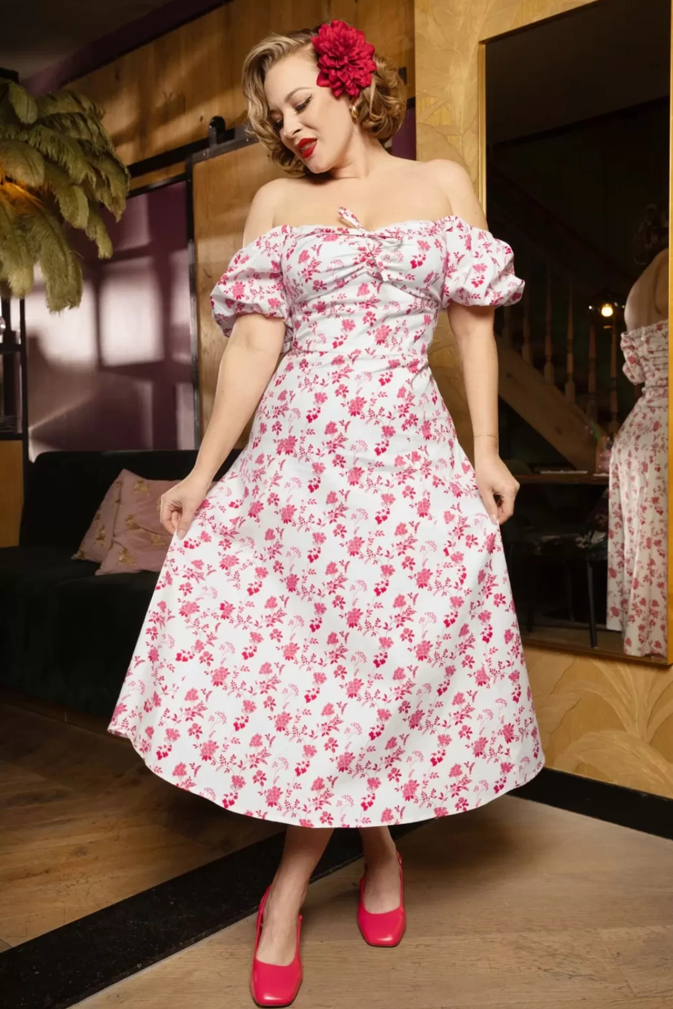 Timeless Femke Floral Swing Jurk In Wit En Cederroze | Vrouwen Plus Size Jurken