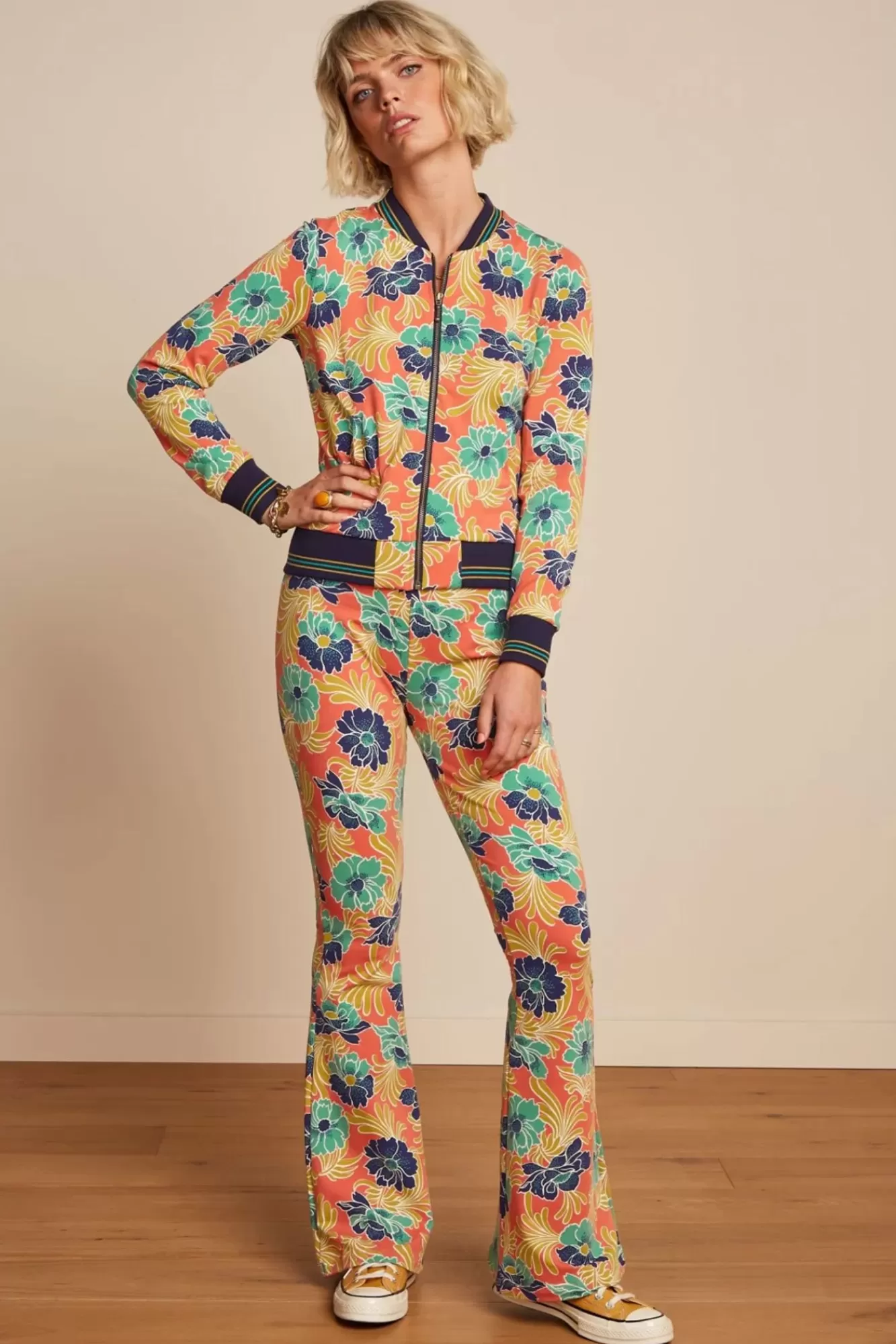 King Louie Lake Border Flared Broek In Langoustine Oranje | Vrouwen Broeken