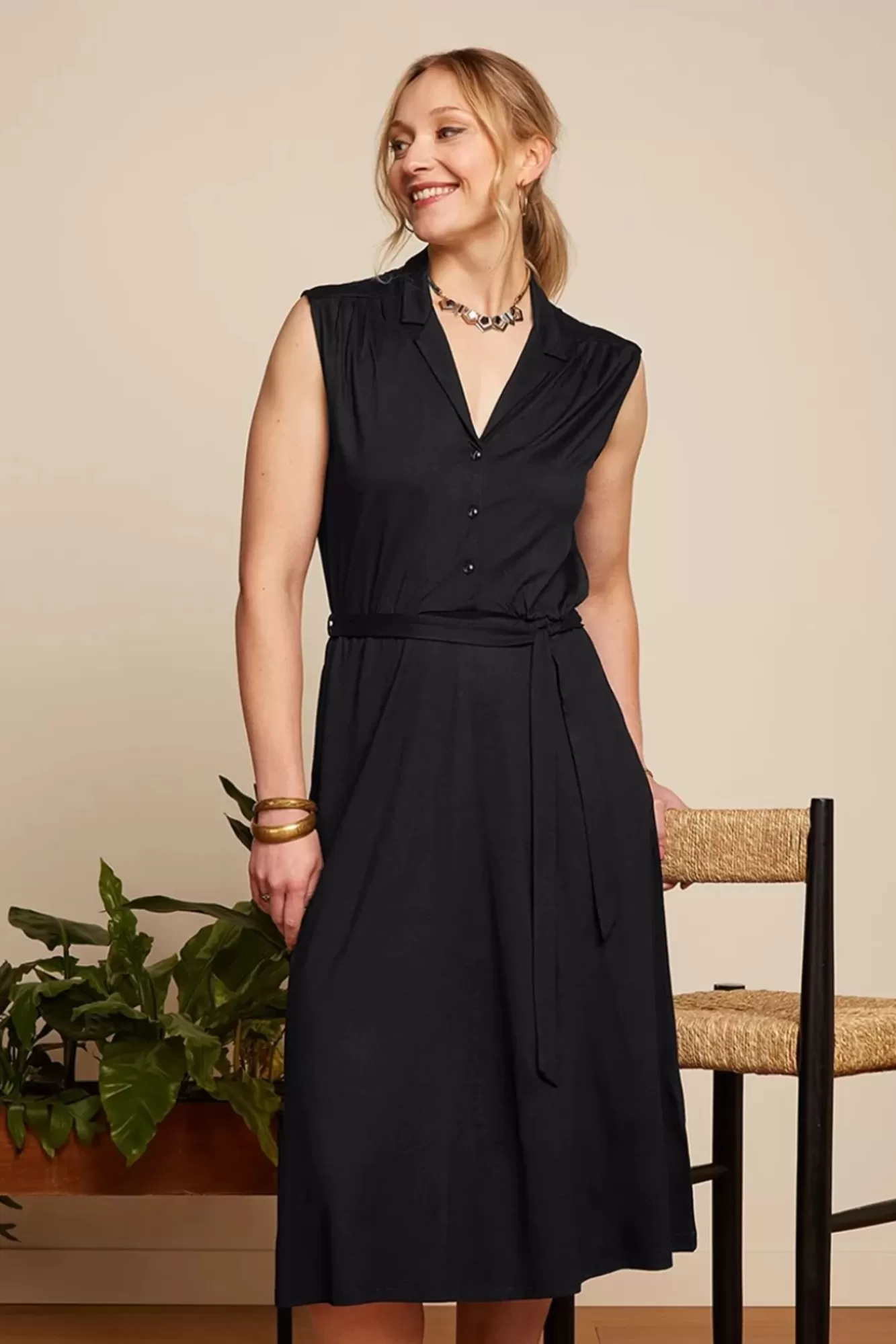 King Louie Marianne Classic Jurk In Zwart | Vrouwen Plus Size Jurken